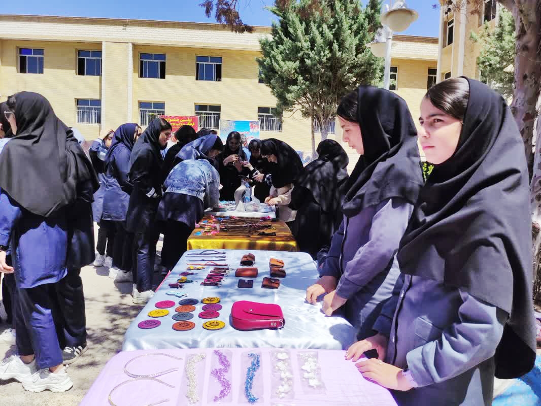 برگزاری نخستین جشنواره فرهنگی، ورزشی بومی -محلی در دانشگاه آزاد بجنورد