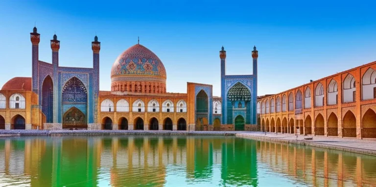 **جاذبه های اصفهان: معرفی ۱۰ مکان دیدنی و تاریخی مهم**