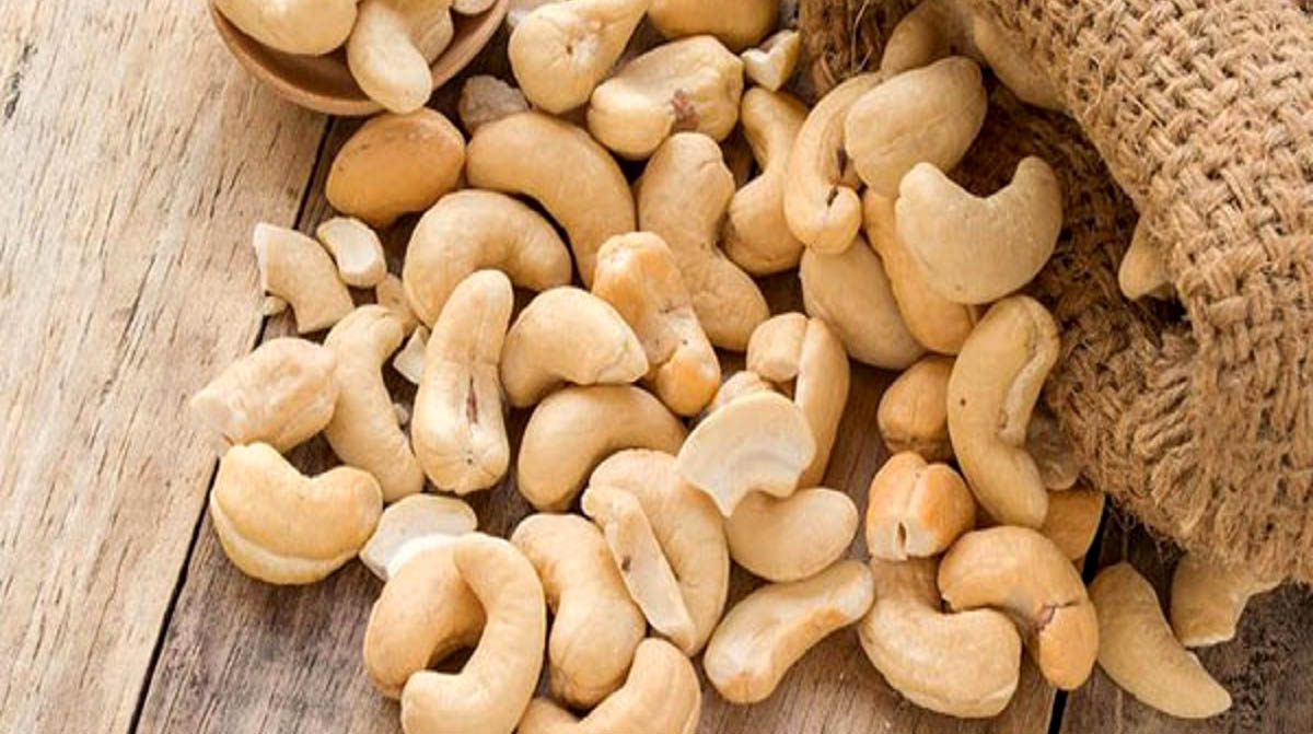 مضرات بادام هندی