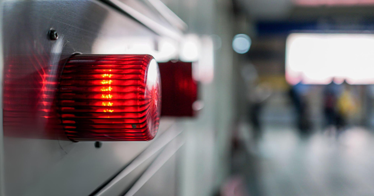 مزایای بی بدیل پیاده سازی یادگیری ماشین در سیستم های اعلام حریق